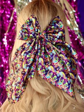 Y2K Lisa Frank Rainbow Hair Bow 90s Nostalgia Vibes Alien Rainbow Whimsical Fun